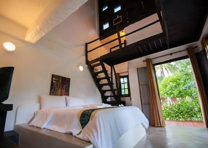 Baan Pong Tara 3* Suan Phueng