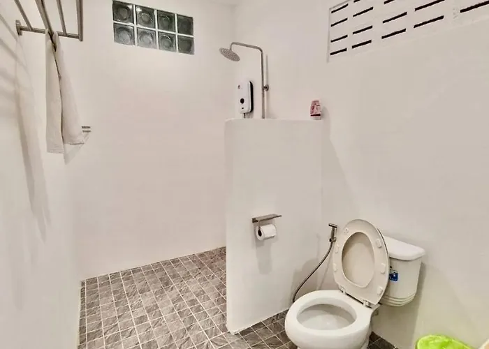 Baan Pong Tara 3*