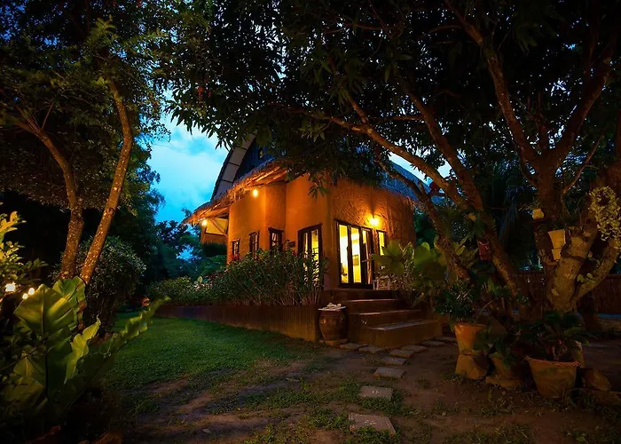 Resort Baan Pong Tara 3*