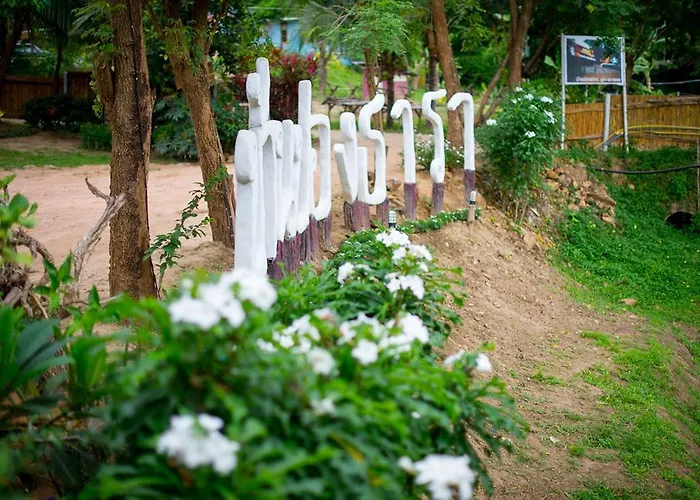Baan Pong Tara