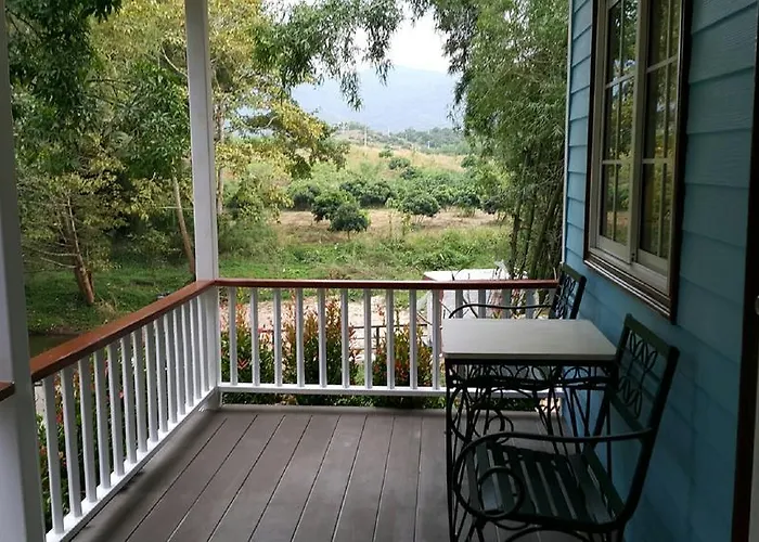 Baan Pong Tara