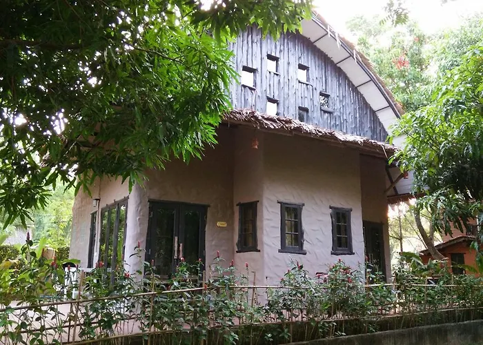 Resort Baan Pong Tara 3*