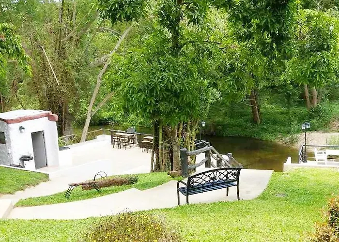 Baan Pong Tara Resort 3*