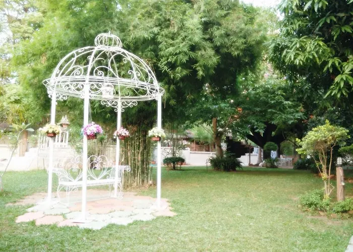 Baan Pong Tara Resort Suan Phueng